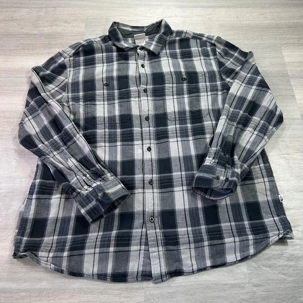 The North‎ Face Shirt Mens 2XL Gray Plaid Lined Flannel Button Up Outdoor Casual